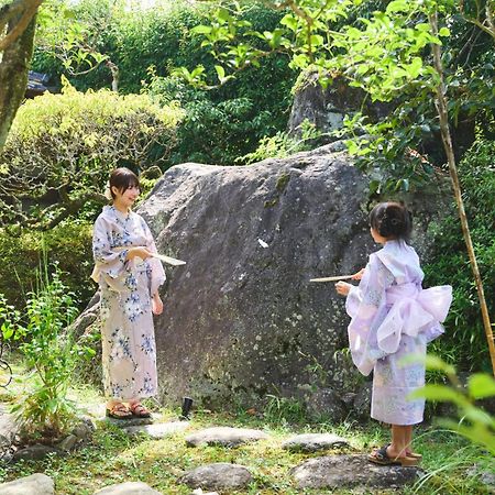 温泉付きの一軒家を借りよう Beppu Exterior foto